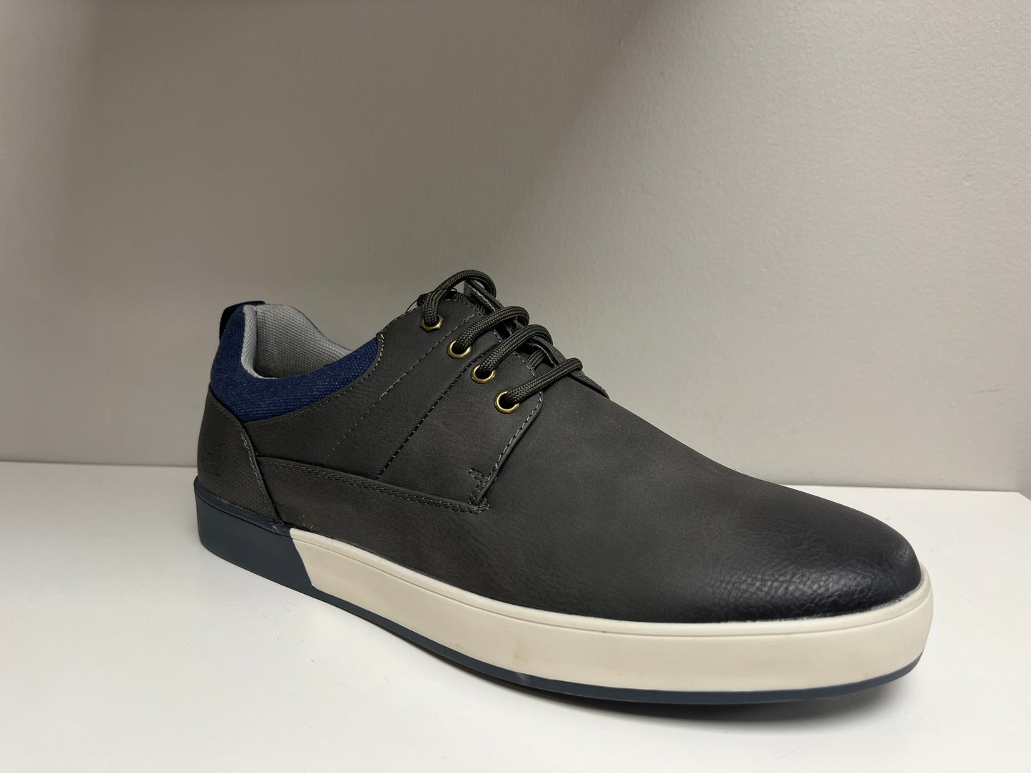 Trento Mens Casual Shoe