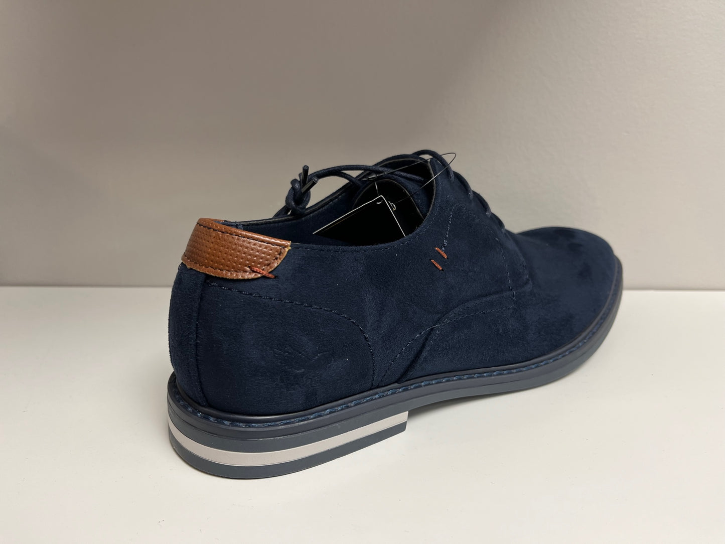 Cologne Suede Smart Shoe